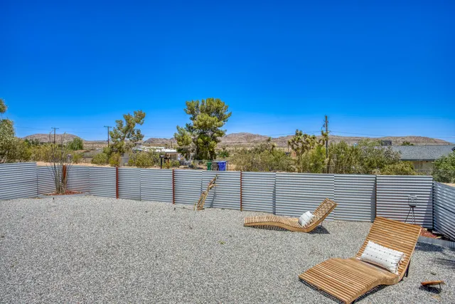 $2,450 | 61589 El Reposo Street, Joshua Tree, CA 92252