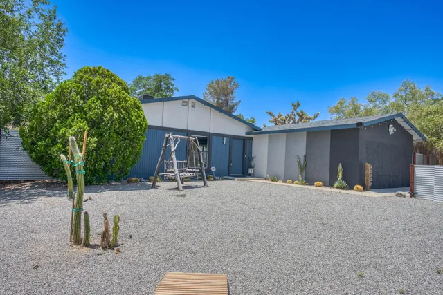 $2,450 | 61589 El Reposo Street, Joshua Tree, CA 92252