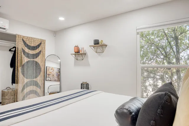 $2,450 | 61589 El Reposo Street, Joshua Tree, CA 92252