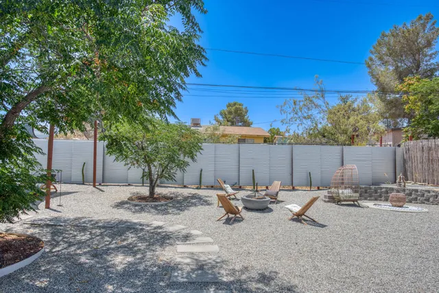 $2,450 | 61589 El Reposo Street, Joshua Tree, CA 92252
