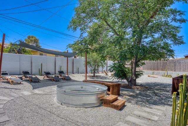 $2,450 | 61589 El Reposo Street, Joshua Tree, CA 92252