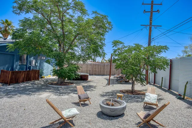 $2,450 | 61589 El Reposo Street, Joshua Tree, CA 92252
