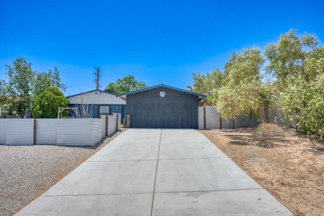 $2,450 | 61589 El Reposo Street, Joshua Tree, CA 92252