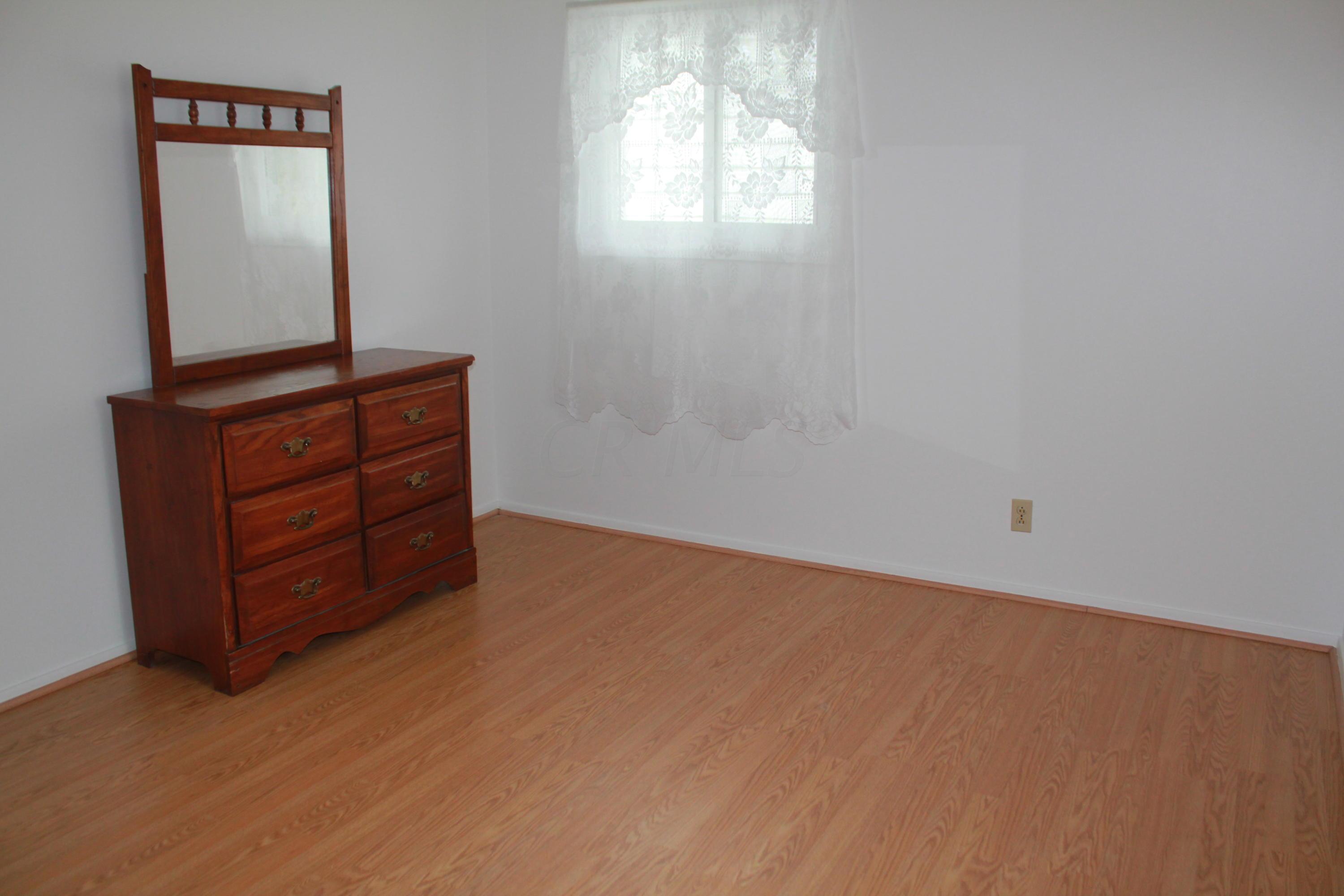 580 Ridgefield Road Newark, OH 43055 - Photo 13 of 16 Gallery Image 13