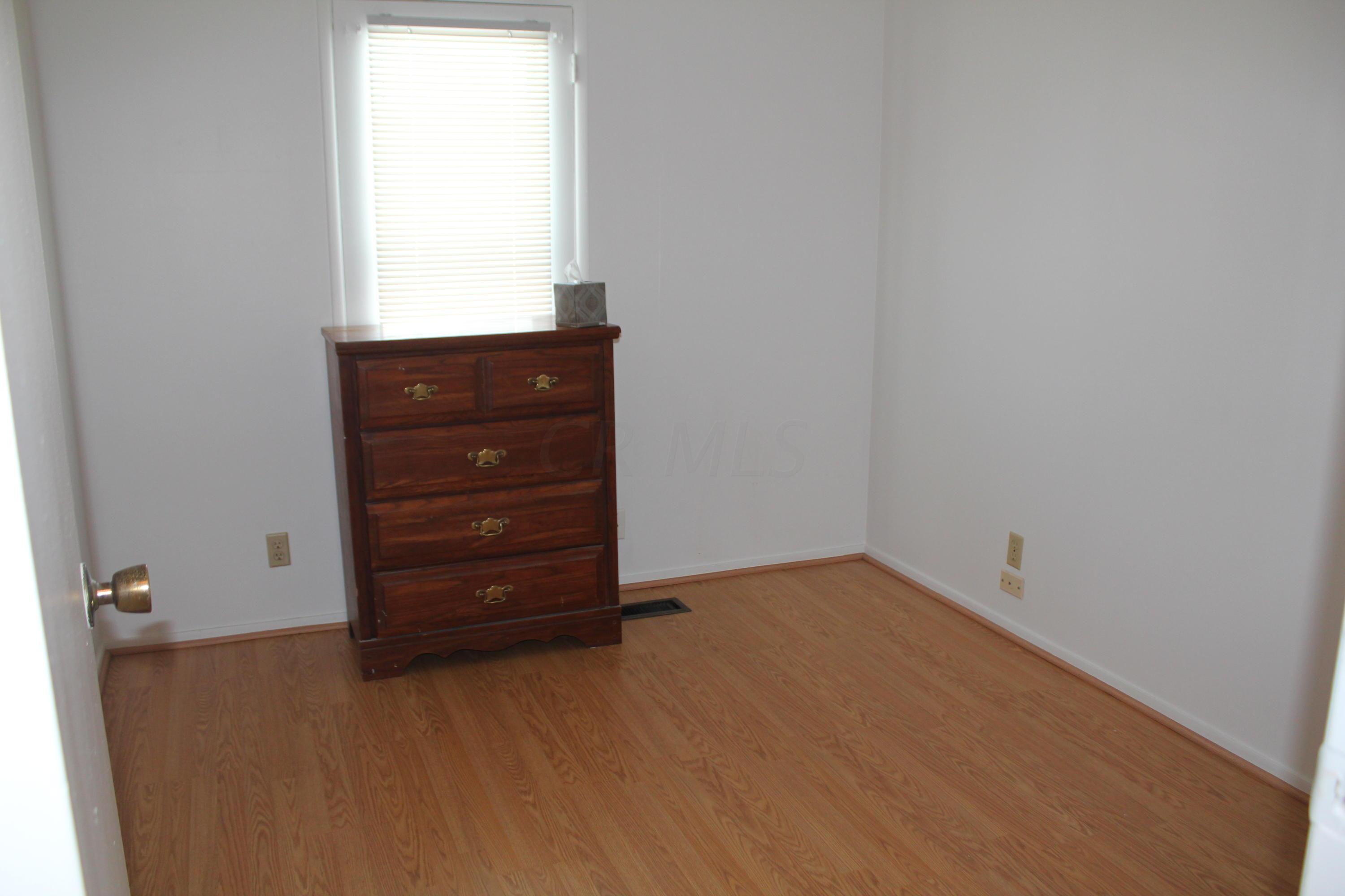 580 Ridgefield Road Newark, OH 43055 - Photo 14 of 16 Gallery Image 14