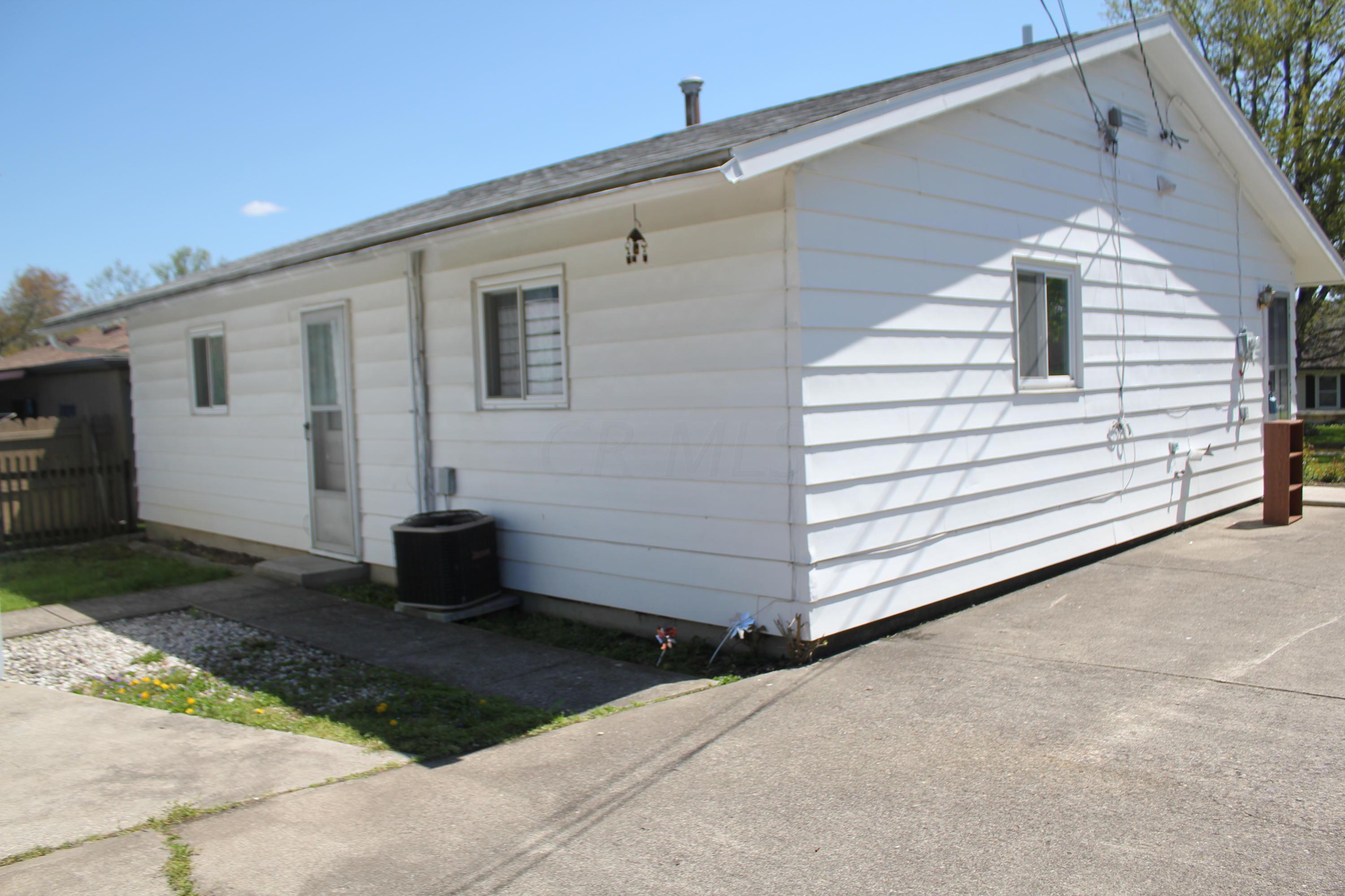 580 Ridgefield Road Newark, OH 43055 - Photo 2 of 16 Gallery Image 2