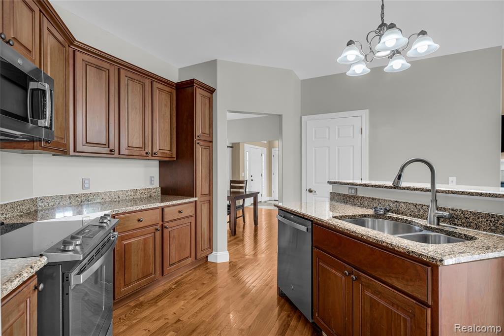 9224 Copper Ridge Drive Davison, MI 48423 - Photo 9 of 42