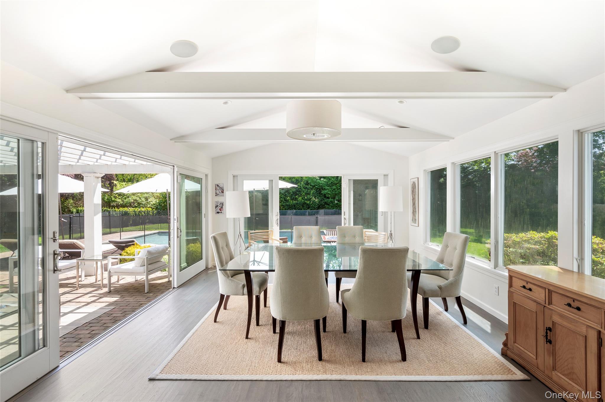 89 South Road Westhampton Beach, NY 11978 - Photo 11 of 22