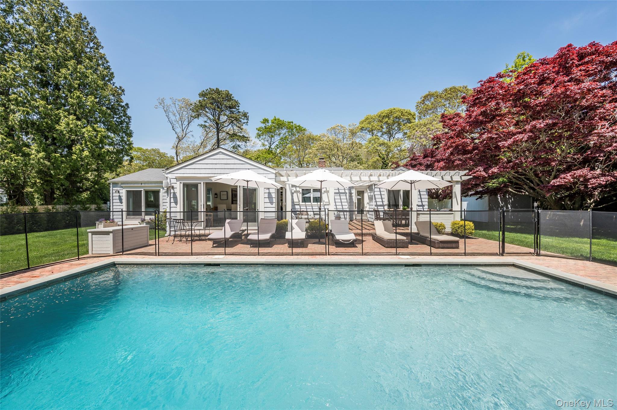 89 South Road Westhampton Beach, NY 11978 - Photo 2 of 22