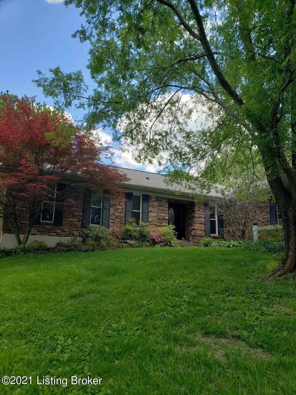 5703 Stone Bluff Road Louisville, KY 40291 - Photo 2 of 33 Front View