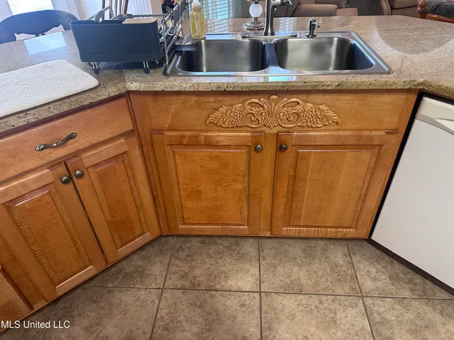 $595,000 | 8201 Pecan Ridge Drive, Moss Point, MS 39562