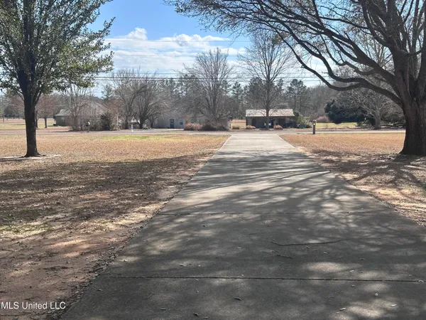 $595,000 | 8201 Pecan Ridge Drive, Moss Point, MS 39562