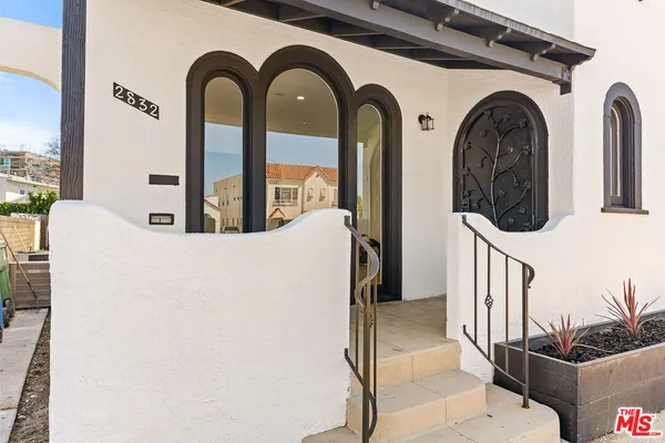 $3,600 | 2832 12th Avenue, Los Angeles, CA 90018