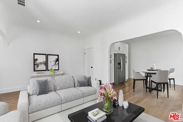 $3,600 | 2832 12th Avenue, Los Angeles, CA 90018