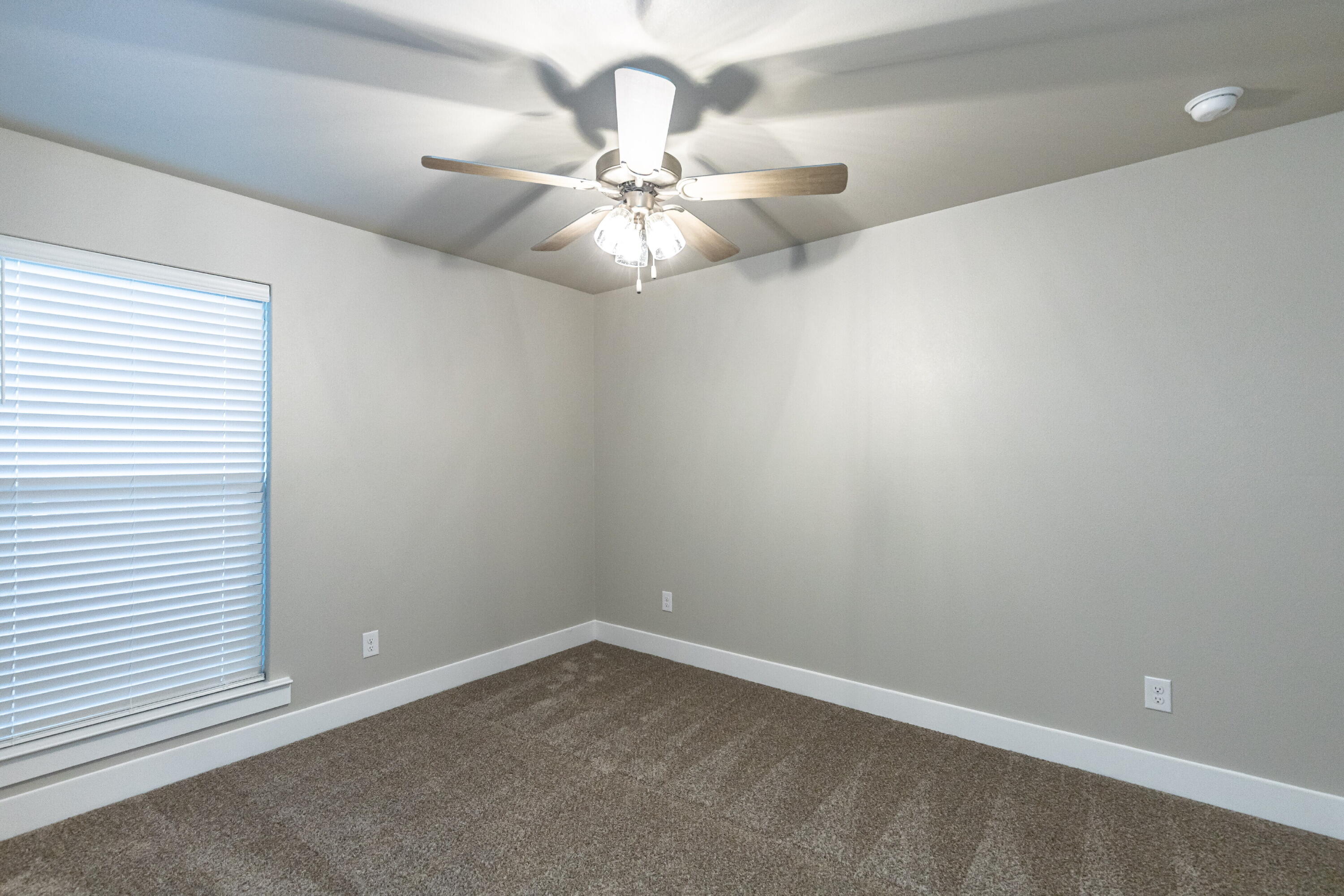 13605 Avenue R Lubbock, TX 79423 - Photo 9 of 15 13605 Ave R-55