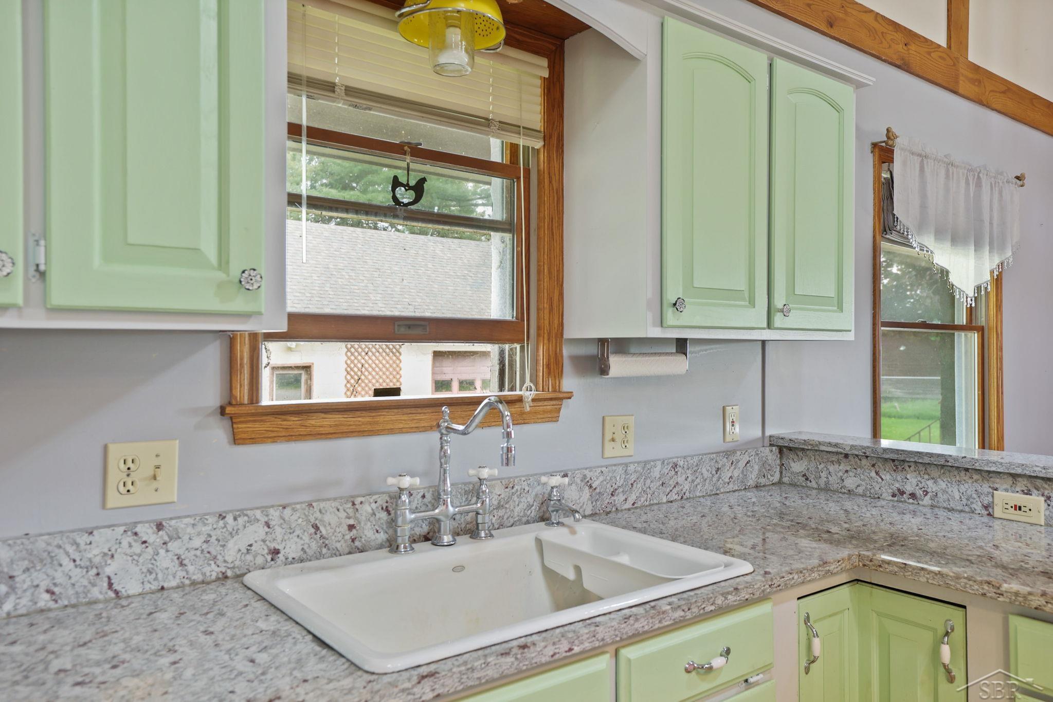 720 Pt Crescent Road Port Austin, MI 48467 - Photo 15 of 79 50107037-14.JPG