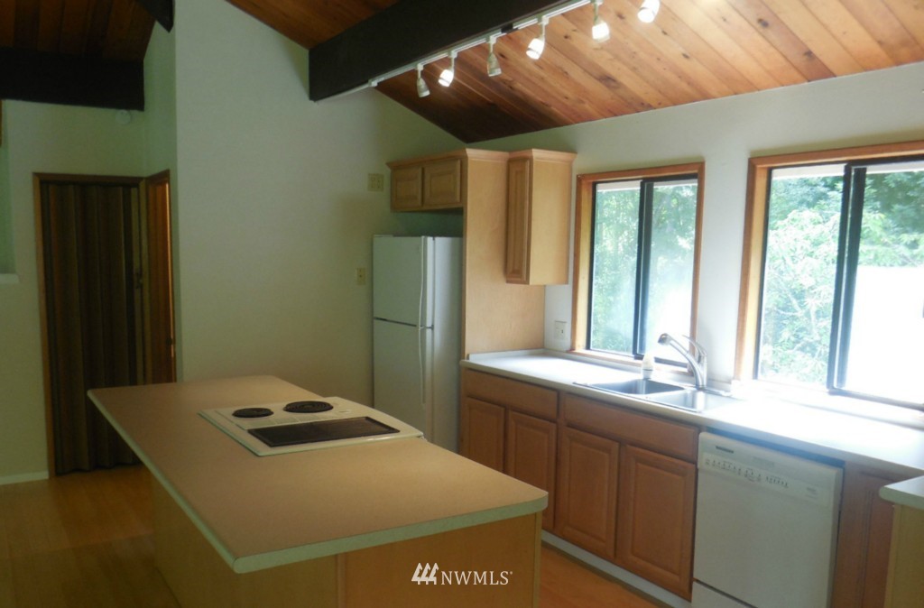 2081 Zylstra Road Oak Harbor, WA 98277 - Photo 16 of 25 Gallery Image 16