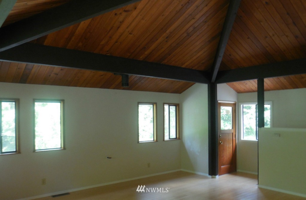 2081 Zylstra Road Oak Harbor, WA 98277 - Photo 18 of 25 Gallery Image 18