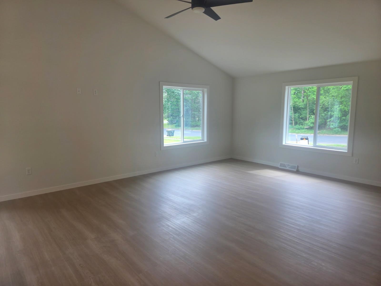 567 Ridge Street Reedsburg, WI 53959 - Photo 2 of 15