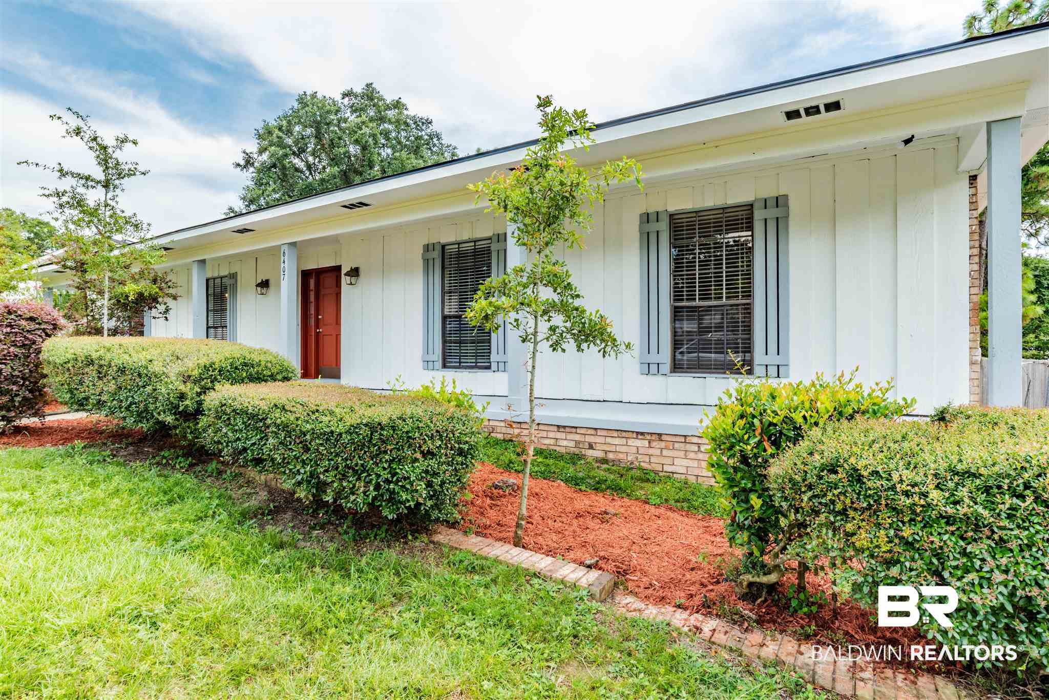 6407 Gas Light Lane North Mobile, AL 36695 - Photo 3 of 26