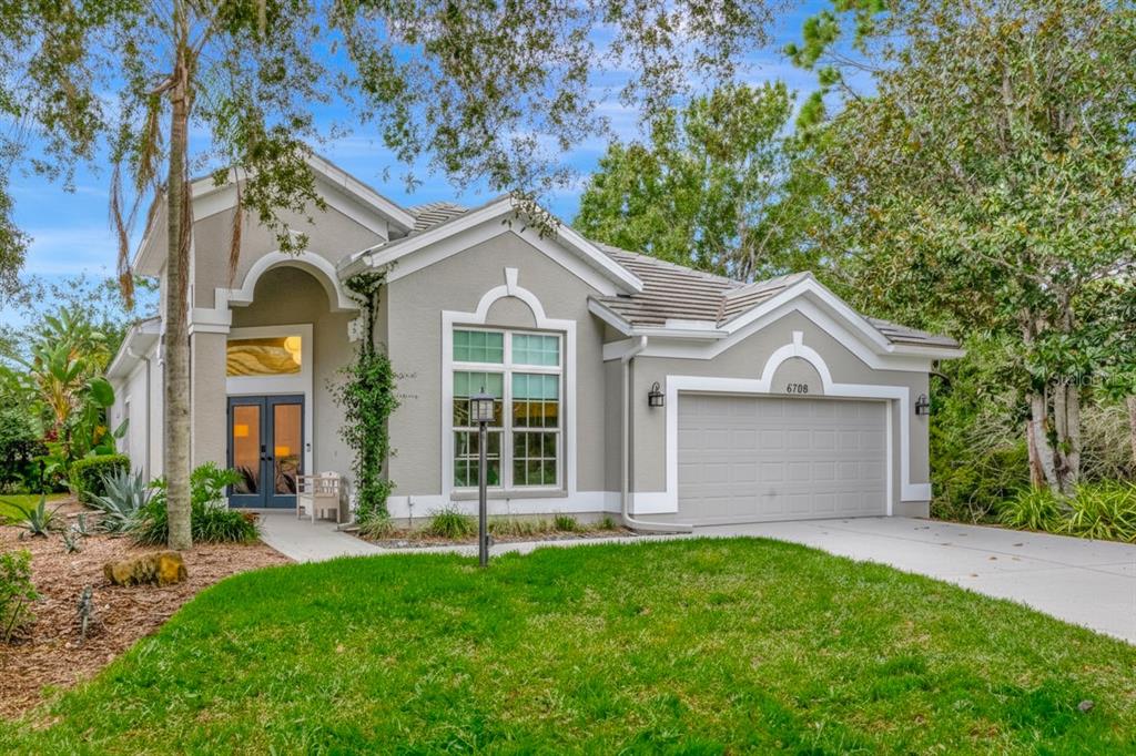 6708 Spring Moss Place Lakewood Ranch, FL 34202 - Photo 2 of 57 Gallery Image 2