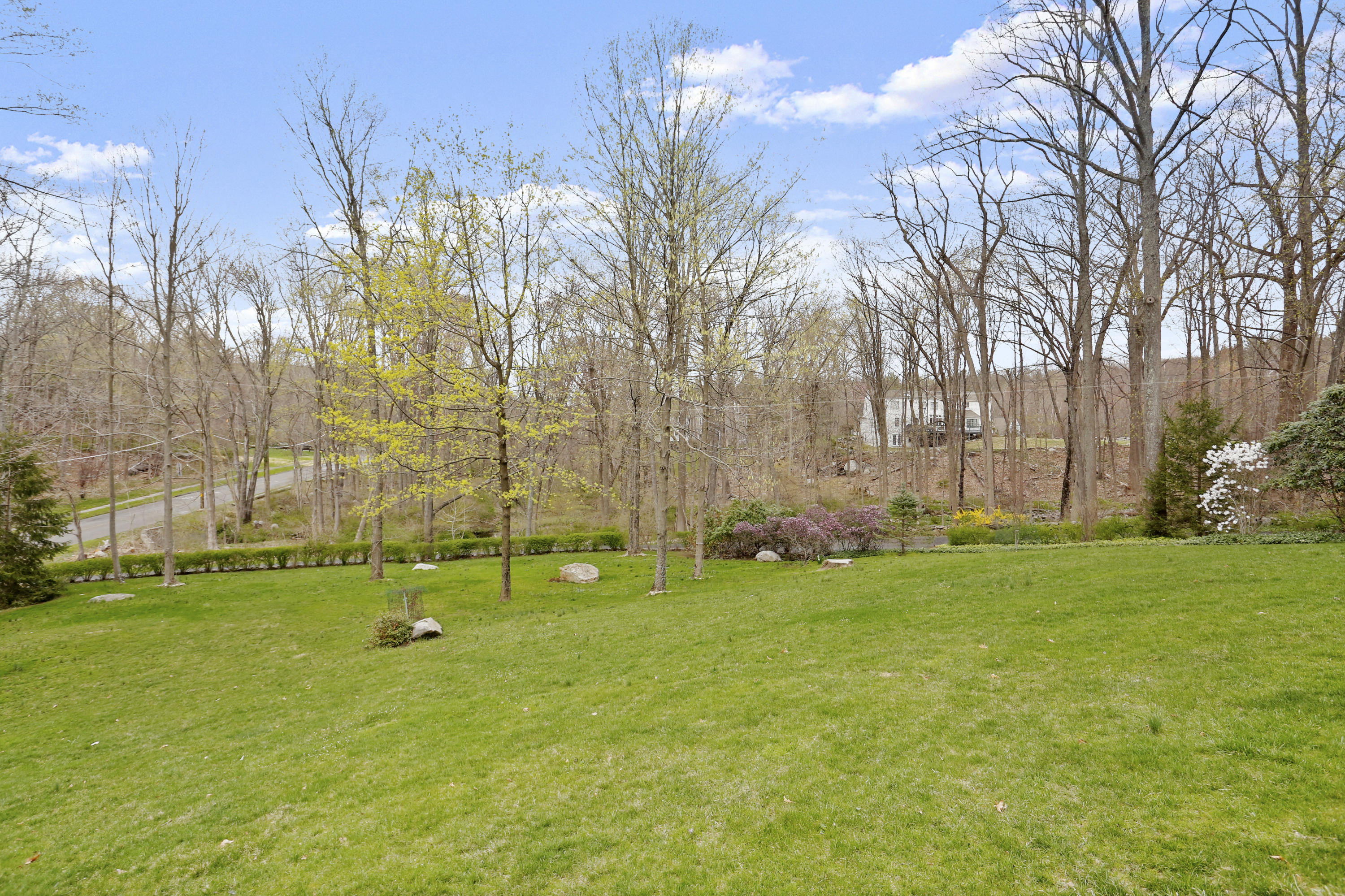 111 Little Brook Road New Canaan, CT 06840 - Photo 41 of 42 048