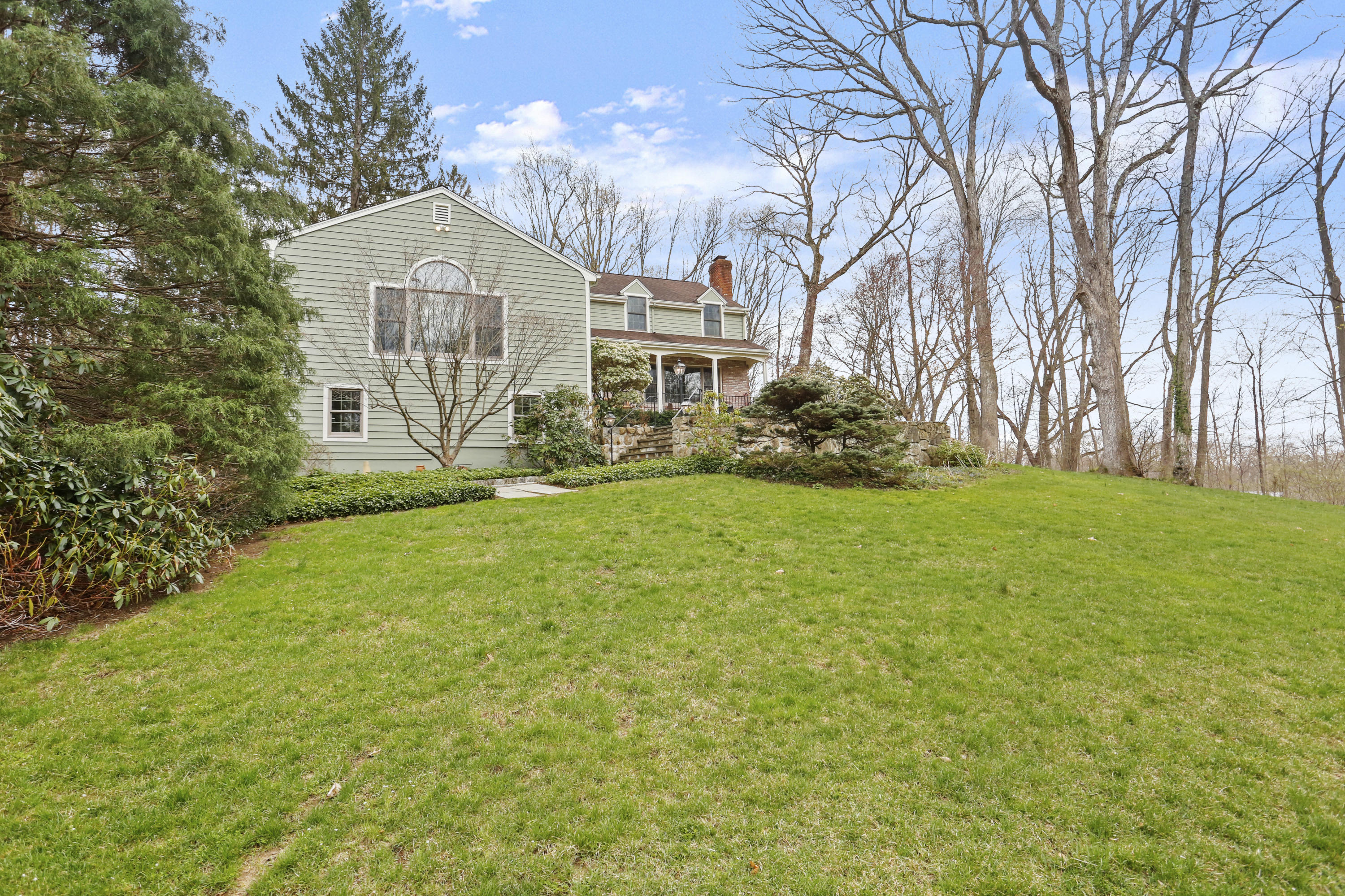 111 Little Brook Road New Canaan, CT 06840 - Photo 42 of 42 050