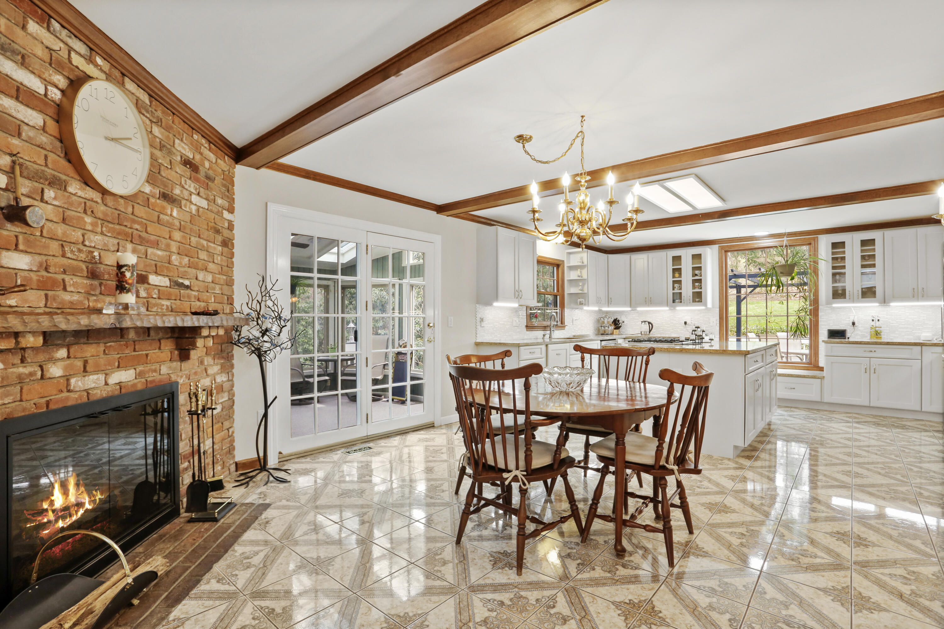 111 Little Brook Road New Canaan, CT 06840 - Photo 9 of 42 008