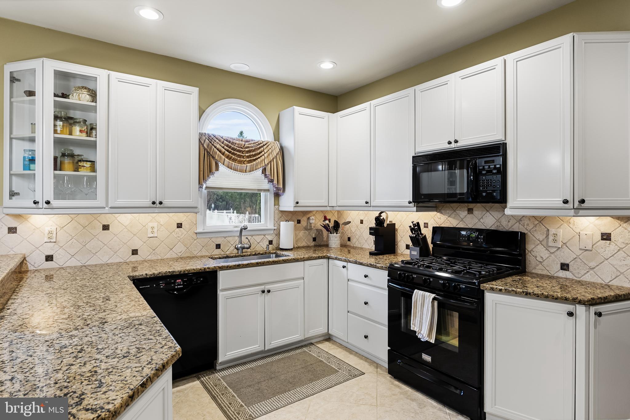 13 Stanwyck Road Mount Laurel, NJ 08054 - Photo 19 of 48