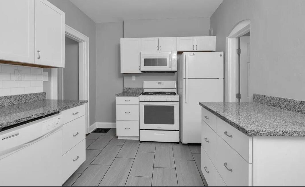 1479 Bryden Road Columbus, OH 43205 - Photo 9 of 21