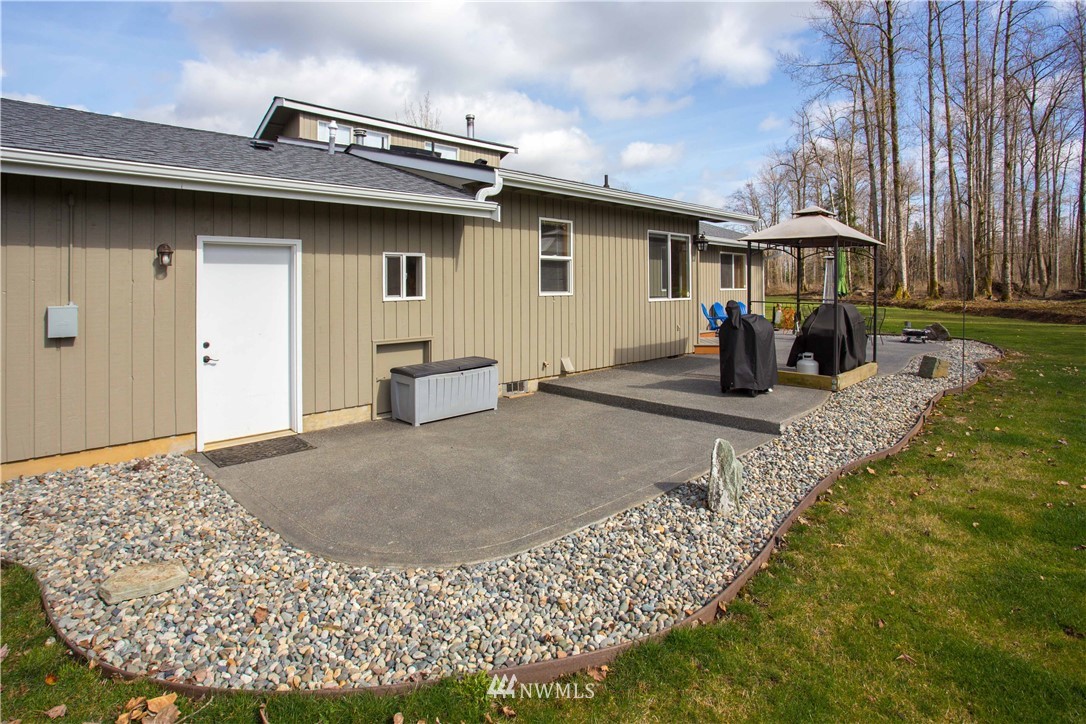 2075 Harksell Road Ferndale, WA 98248 - Photo 9 of 40 Gallery Image 9