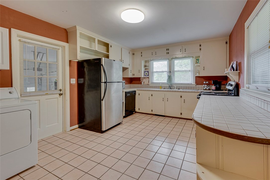 2501 Neville Way Anderson, SC 29621 - Photo 16 of 25