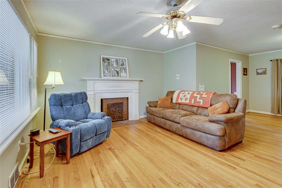 2501 Neville Way Anderson, SC 29621 - Photo 7 of 25
