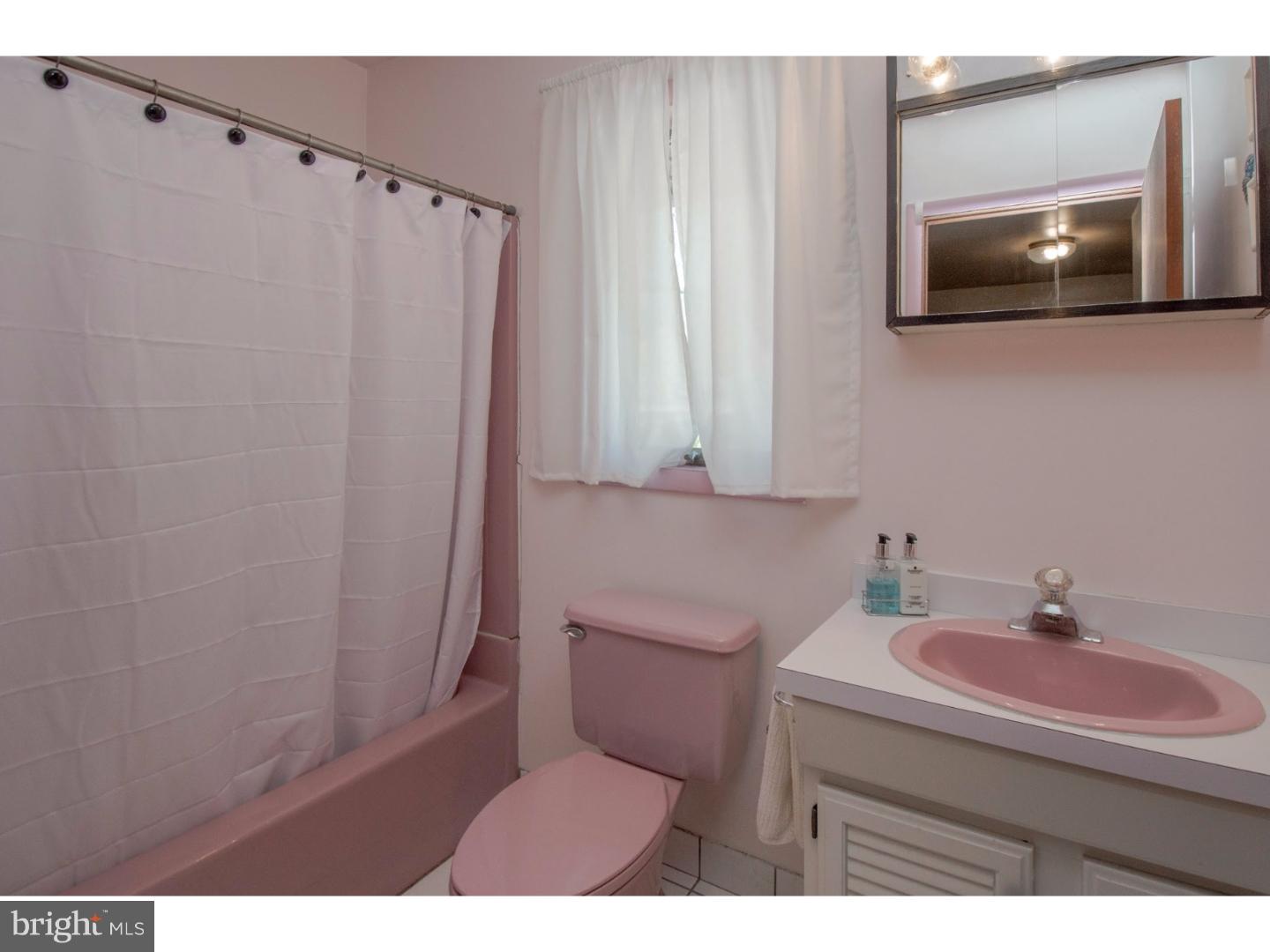 601 Beatty Road Springfield, PA 19064 - Photo 19 of 25 Bathroom