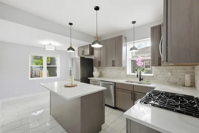 $2,500 | 7823 South May Street, Chicago, IL 60620