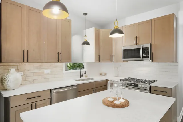 $2,500 | 7823 South May Street, Chicago, IL 60620