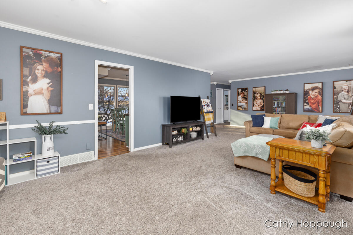 1686 South State Road Ionia, MI 48846 - Photo 6 of 39 IMG_1005