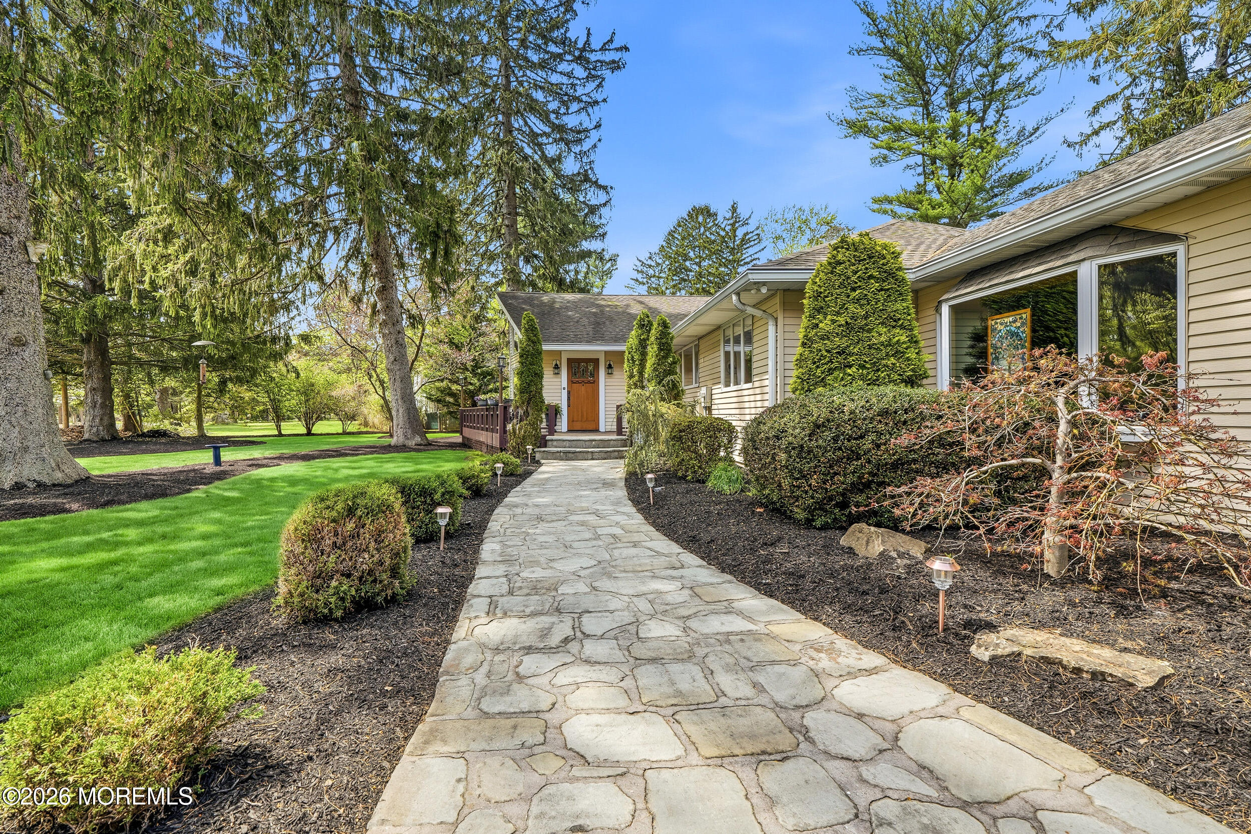 65 Alexander Drive Red Bank, NJ 07701 - Photo 11 of 87 021