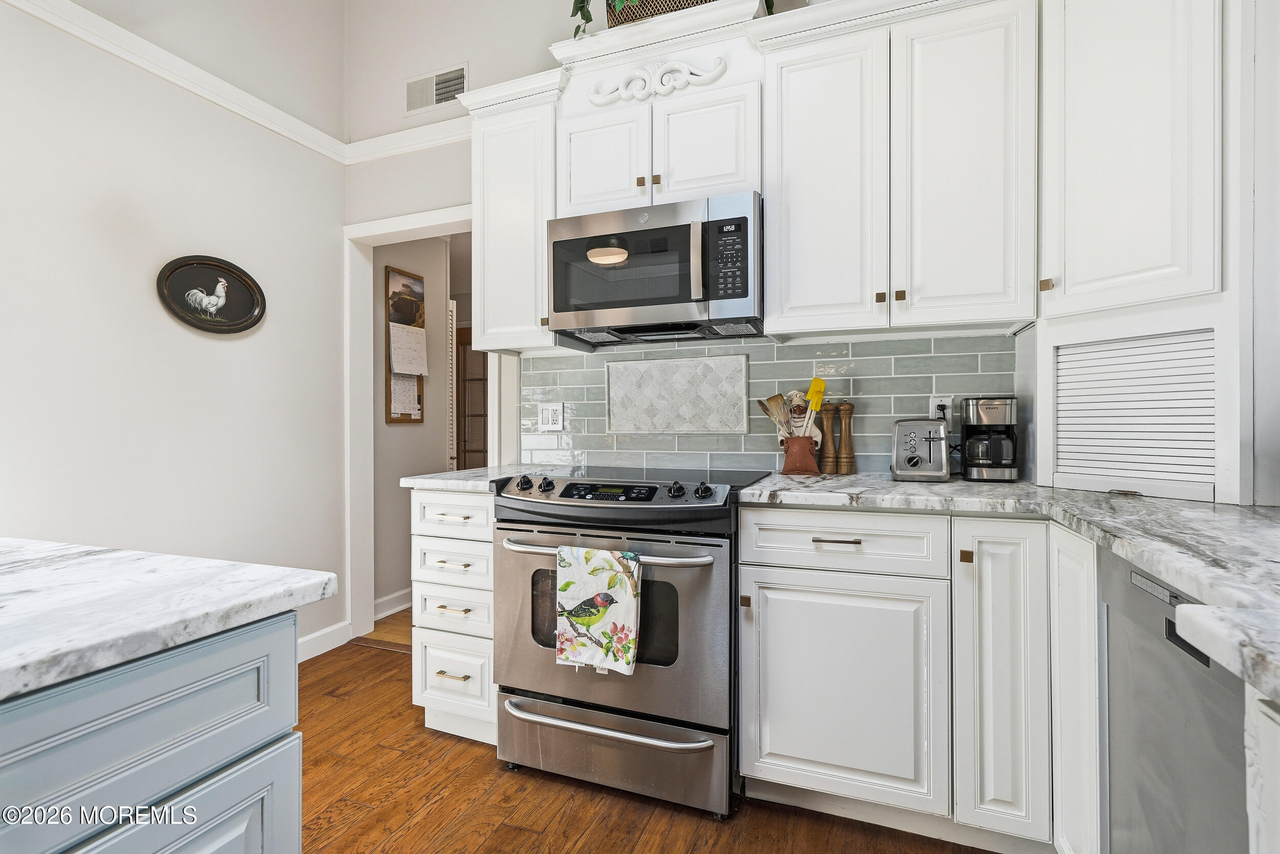65 Alexander Drive Red Bank, NJ 07701 - Photo 37 of 87 072
