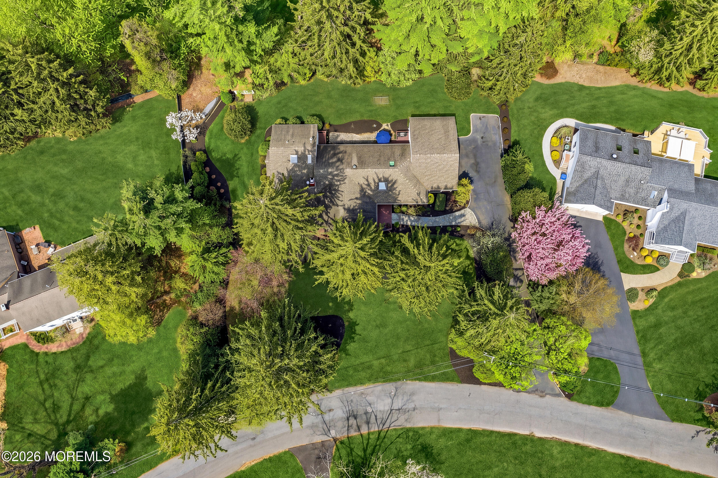 65 Alexander Drive Red Bank, NJ 07701 - Photo 4 of 87 010