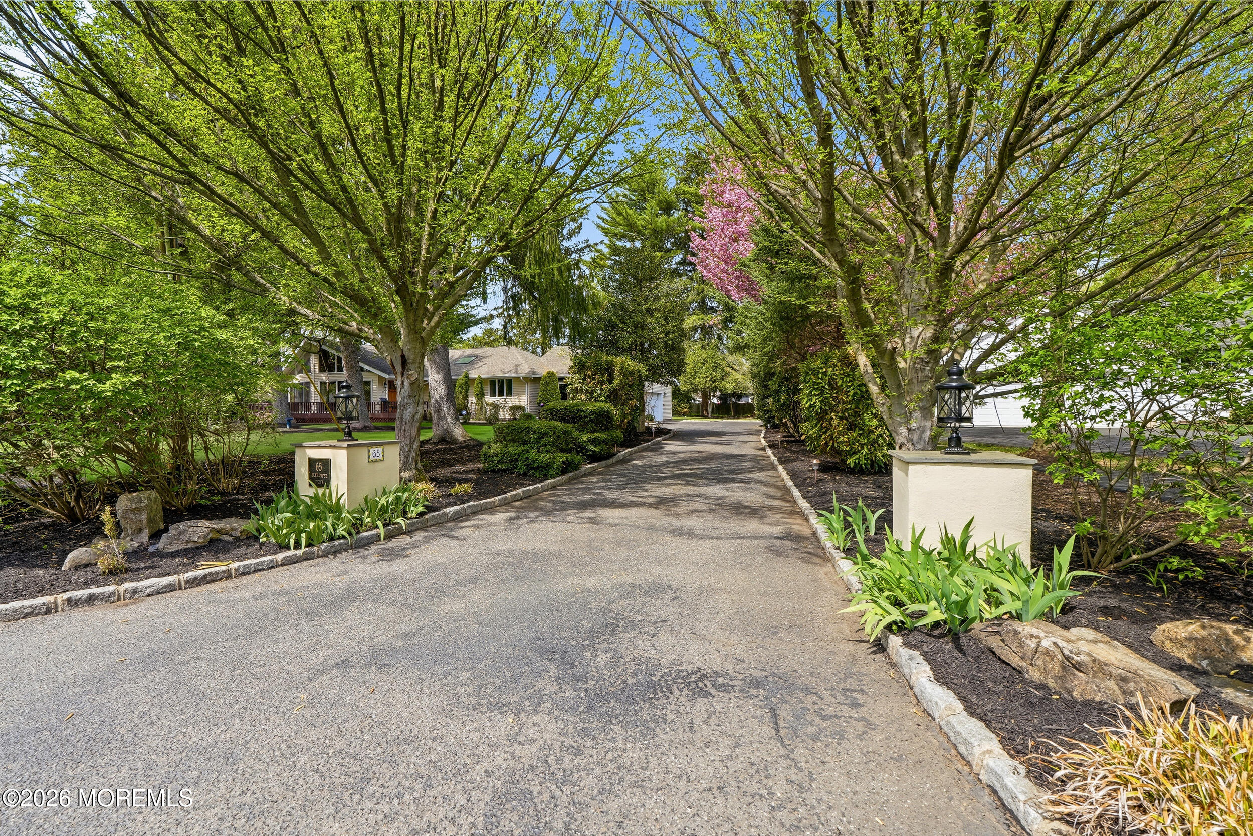 65 Alexander Drive Red Bank, NJ 07701 - Photo 6 of 87 026