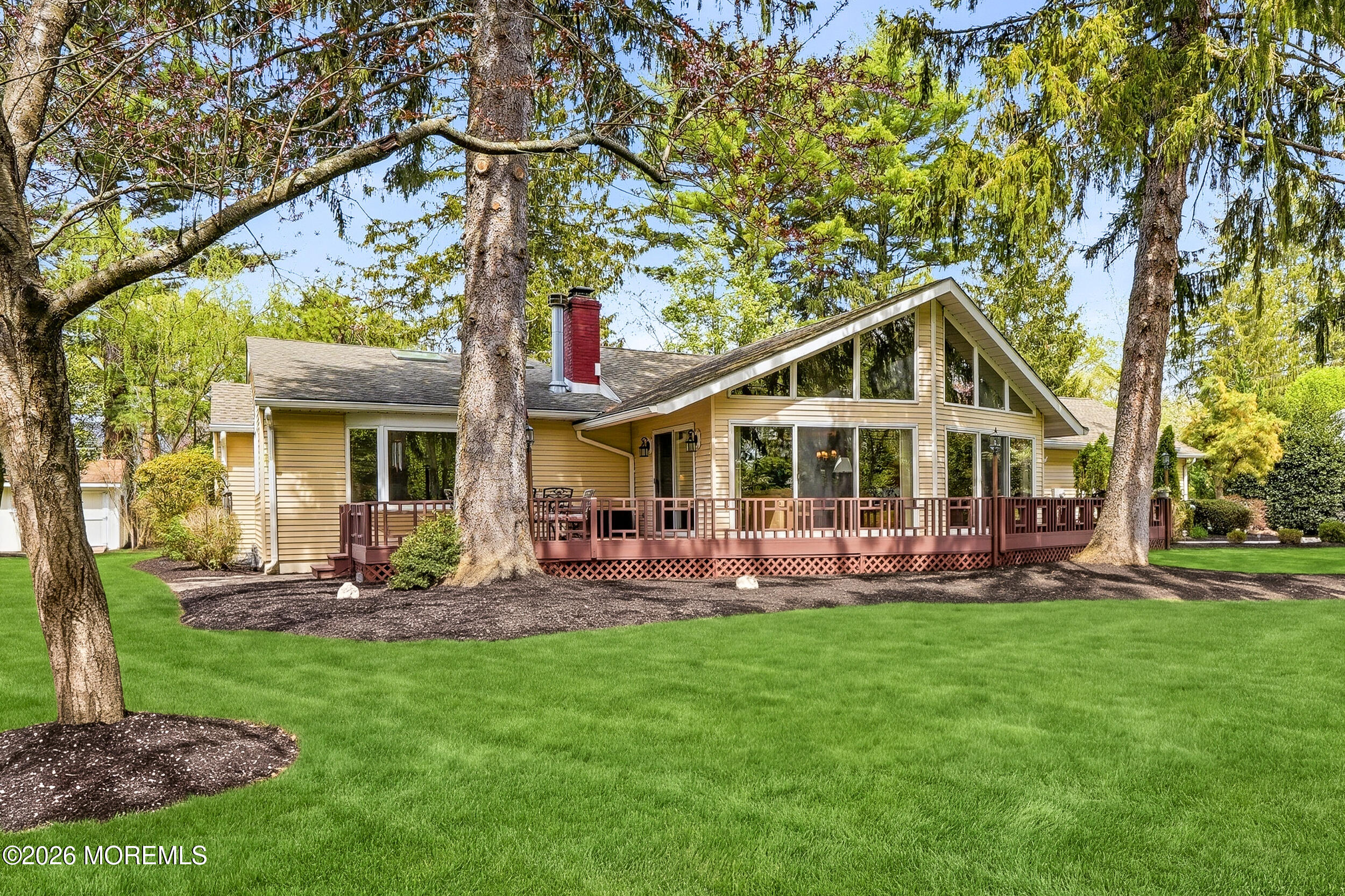 65 Alexander Drive Red Bank, NJ 07701 - Photo 8 of 87 017