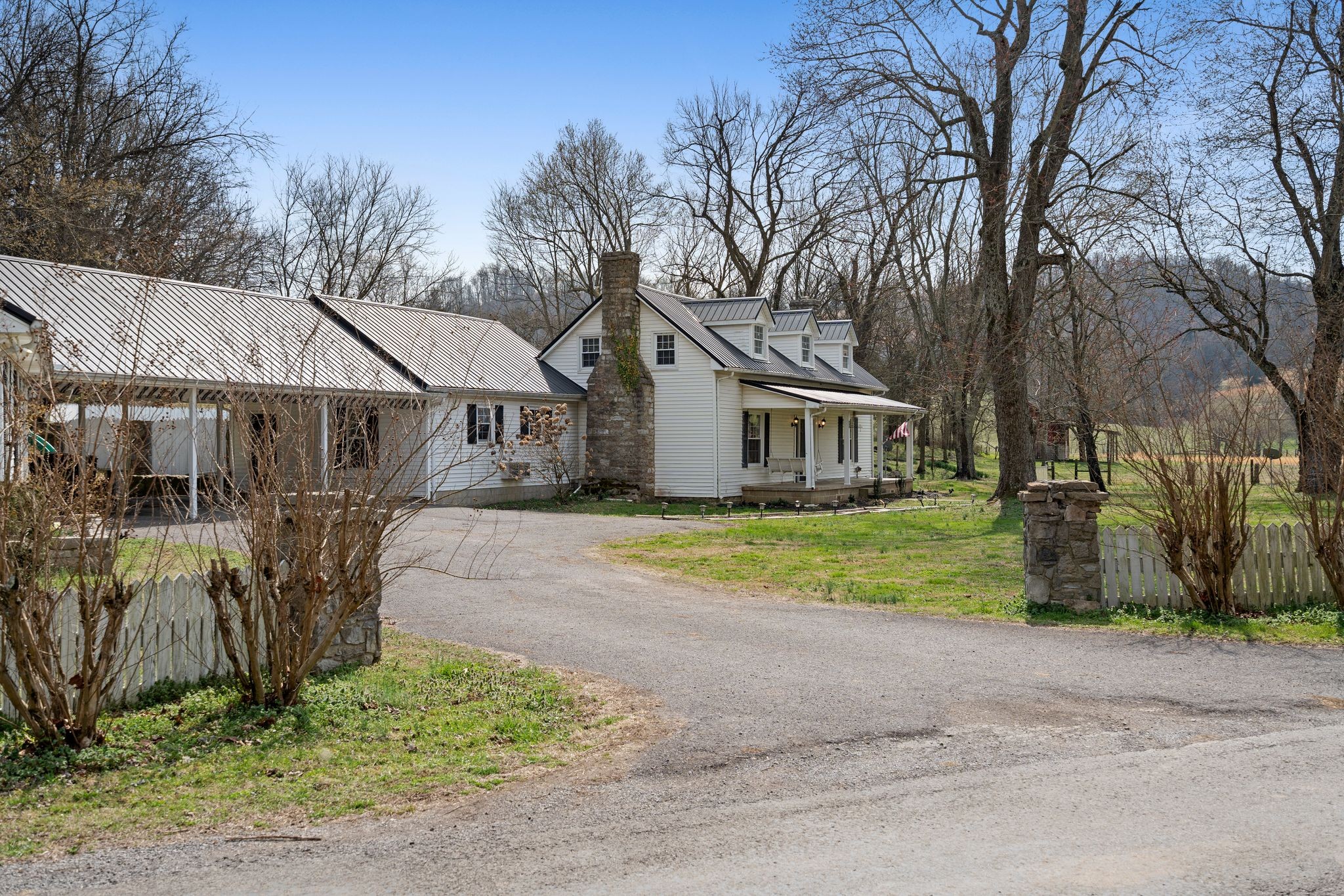 420 Beechwood Road Bell Buckle, TN 37020 - Photo 2 of 57