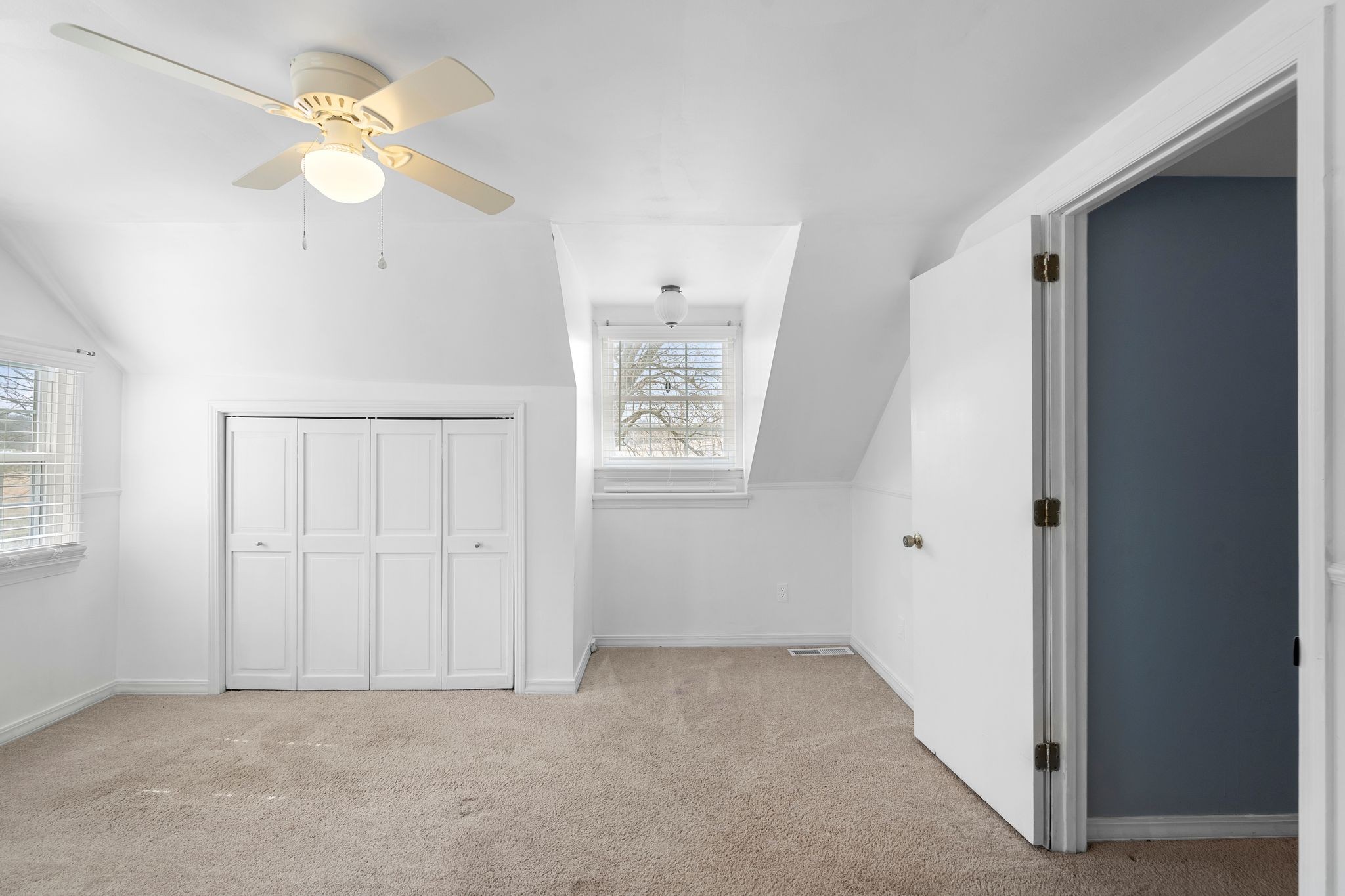 420 Beechwood Road Bell Buckle, TN 37020 - Photo 36 of 57 a view of an empty room