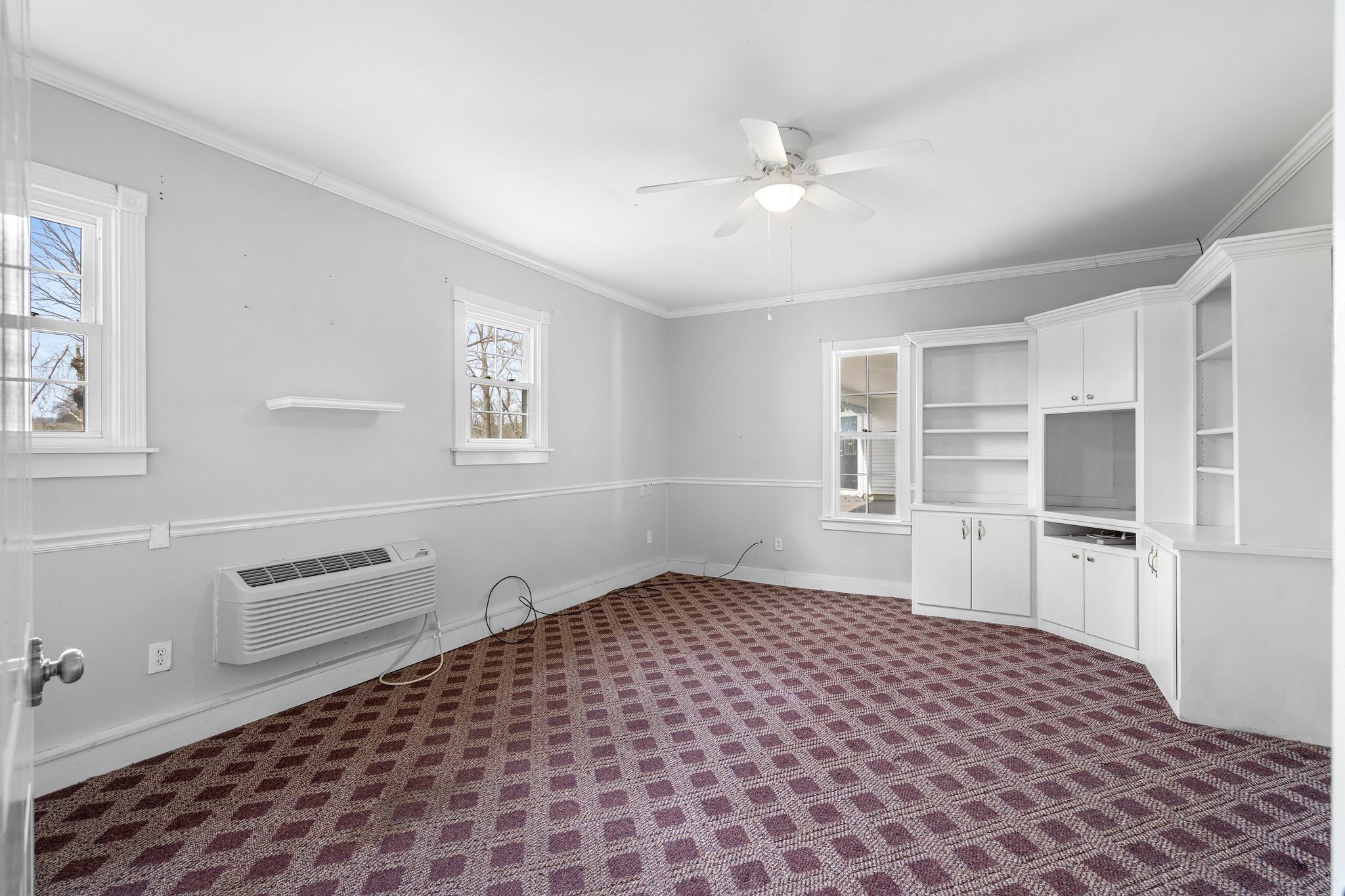 420 Beechwood Road Bell Buckle, TN 37020 - Photo 37 of 57 a bedroom with a bed and a window