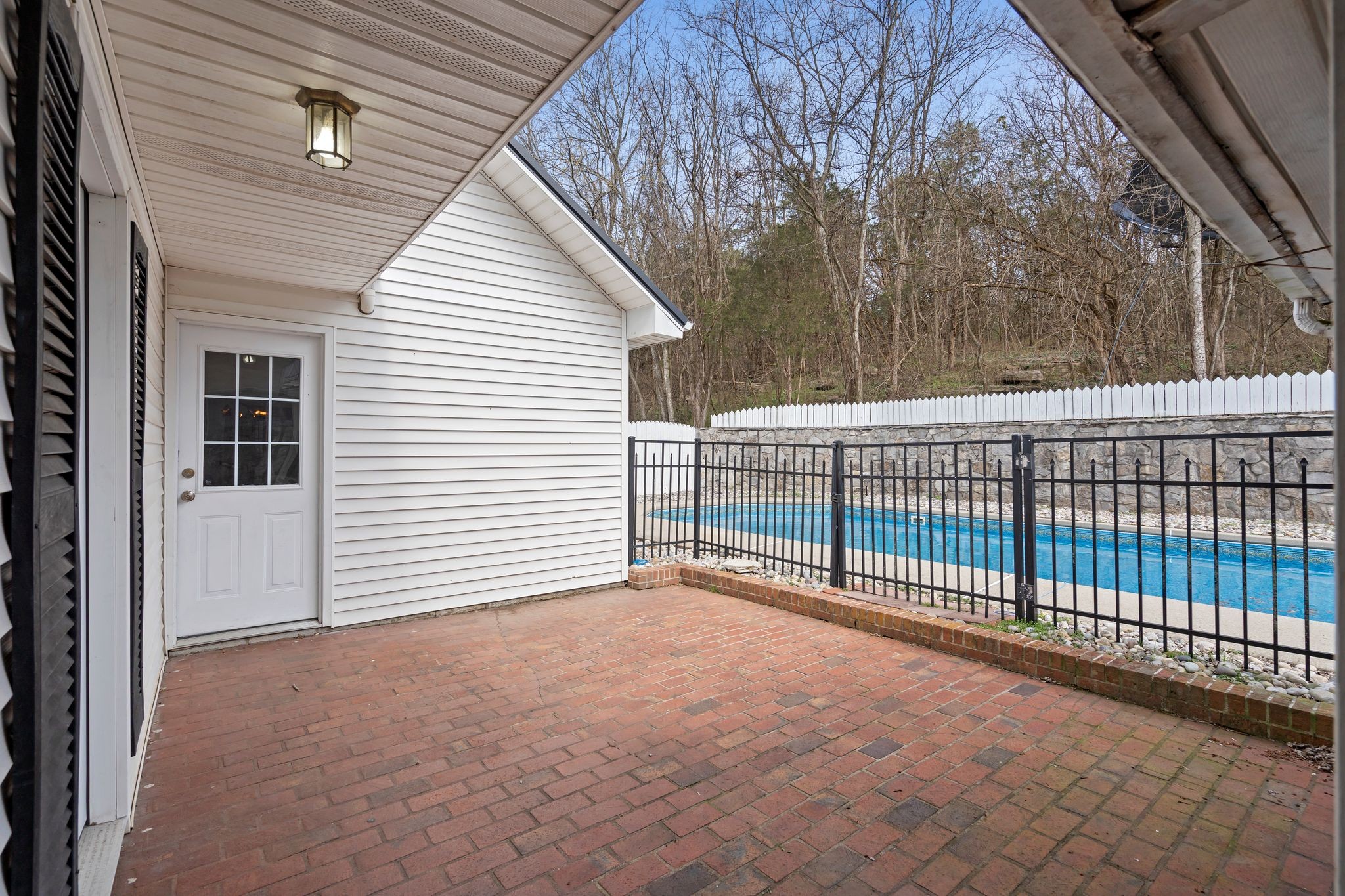 420 Beechwood Road Bell Buckle, TN 37020 - Photo 39 of 57 a view of a backyard