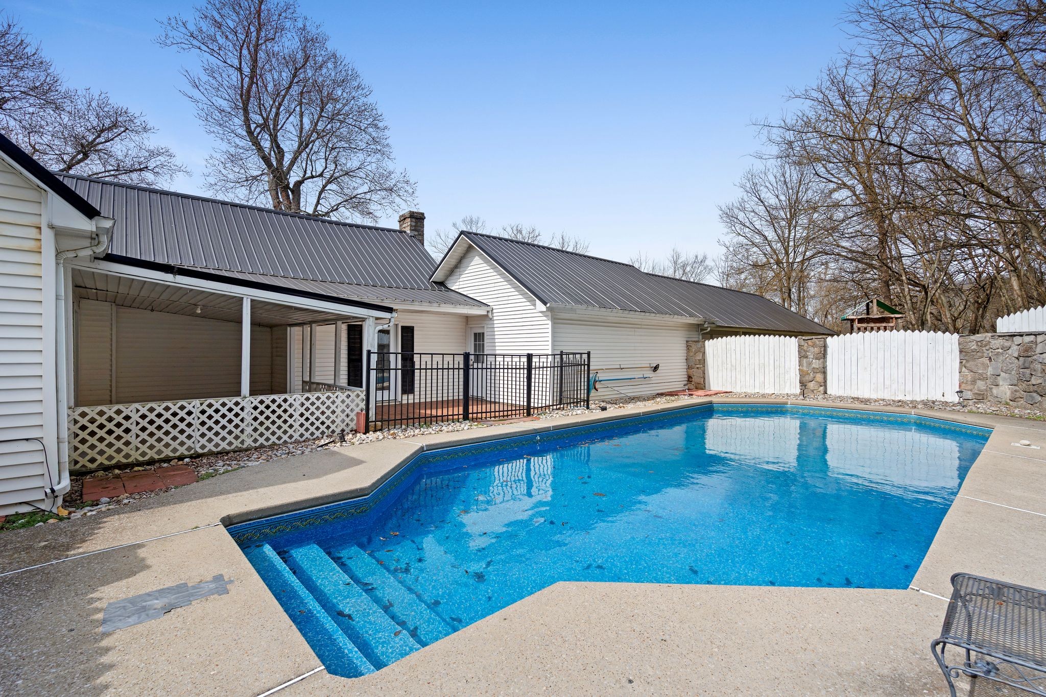 420 Beechwood Road Bell Buckle, TN 37020 - Photo 41 of 57 a view of a house with backyard