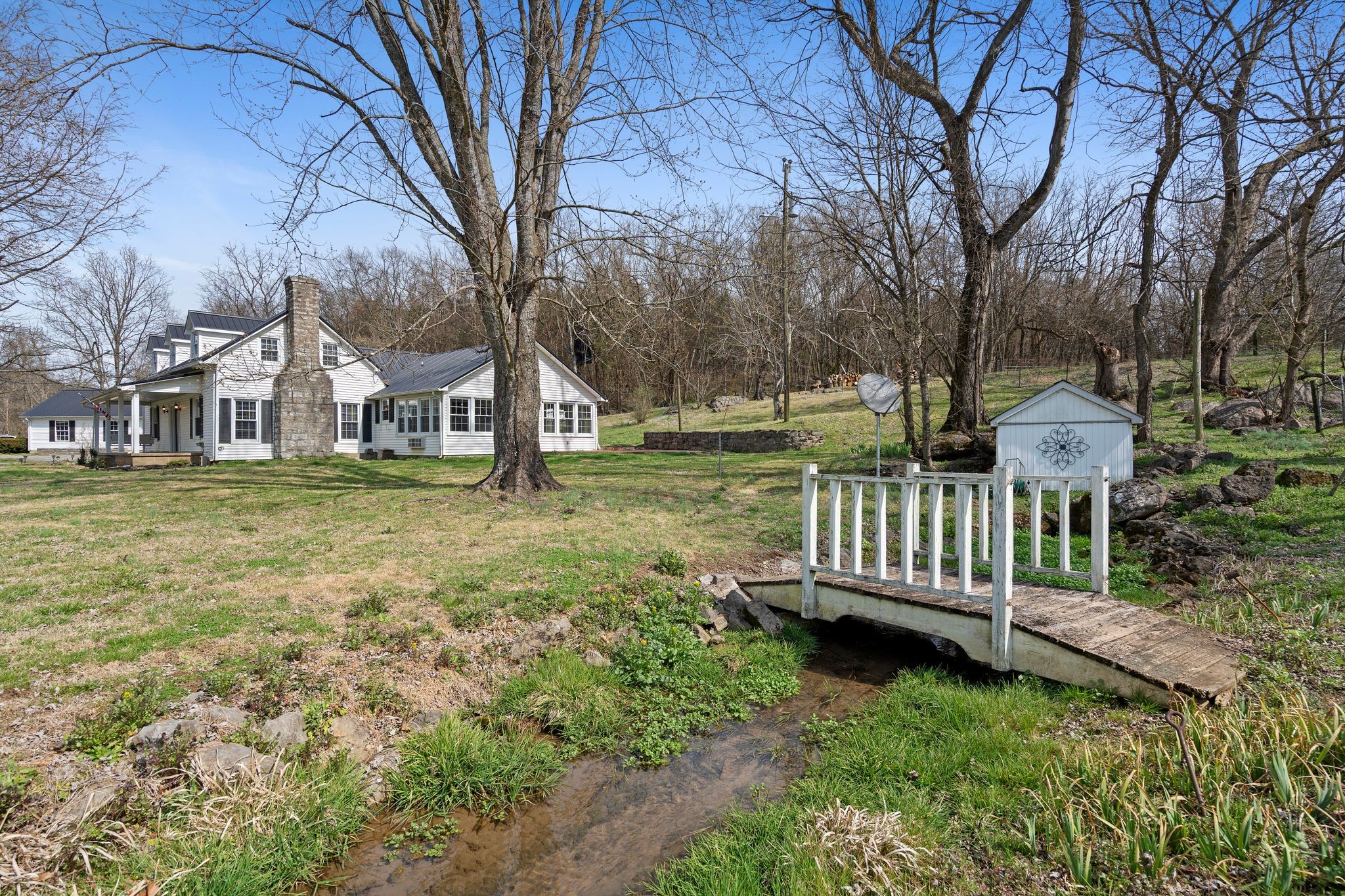 420 Beechwood Road Bell Buckle, TN 37020 - Photo 8 of 57 a view of a house with backyard