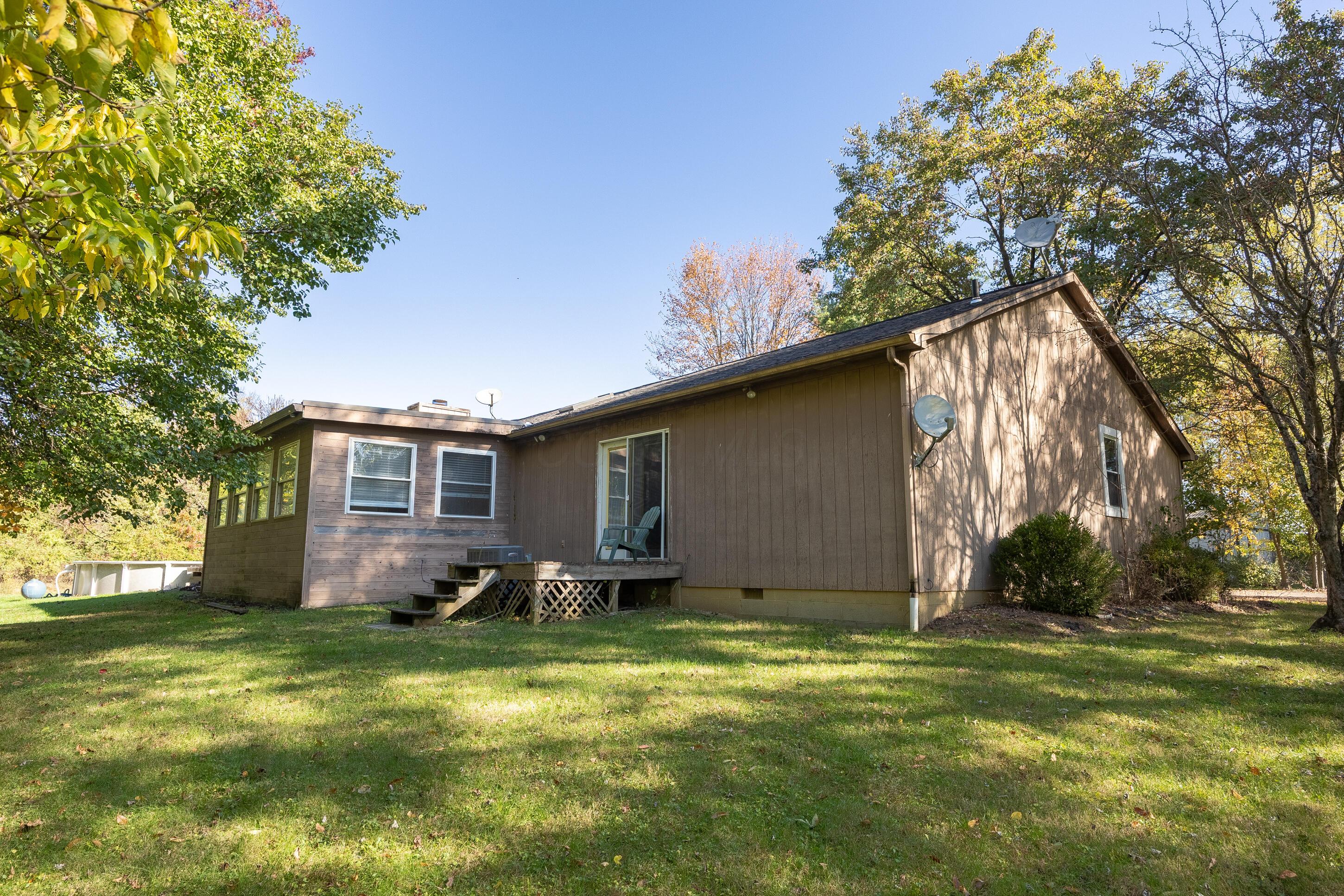 1400 South Galena Road Galena, OH 43021 - Photo 3 of 26 1028 1400 S Galena Rd-7