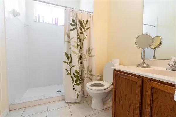 $490,000 | 1812 Flower Branch Way, Valrico, FL 33594